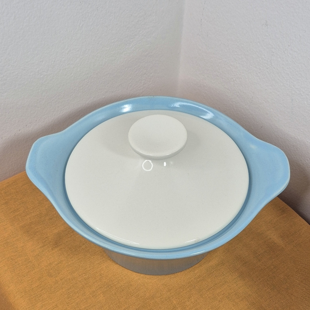 Cameron Clay Scandia Oven Proof Covered Casserole Dish Light Blue 1 qt MCM - Picture 5 of 12